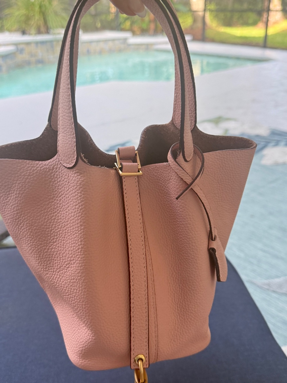 Structured Pebbled Leather Tote in Dusty Pink
